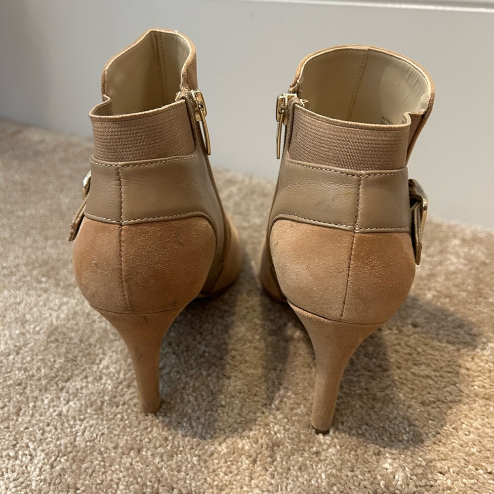 Marc Fisher Peep-Toe Booties In Tan Size 6.5 - image 6